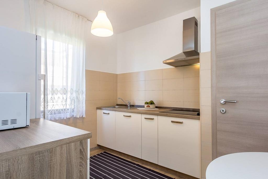 Apartment Viviana Пула Екстер'єр фото